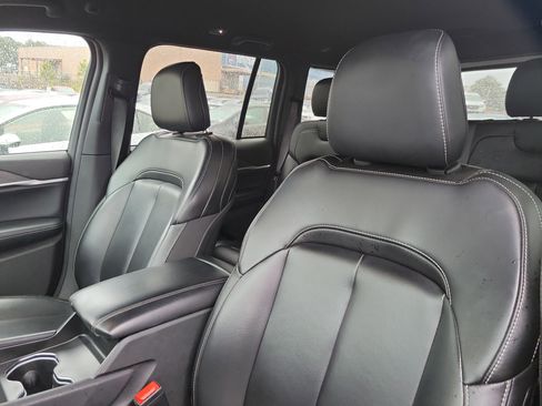 Used 2024 Jeep Grand Cherokee Limited image 69