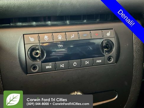Used 2007 GMC Yukon Denali AWD/4WD image 32
