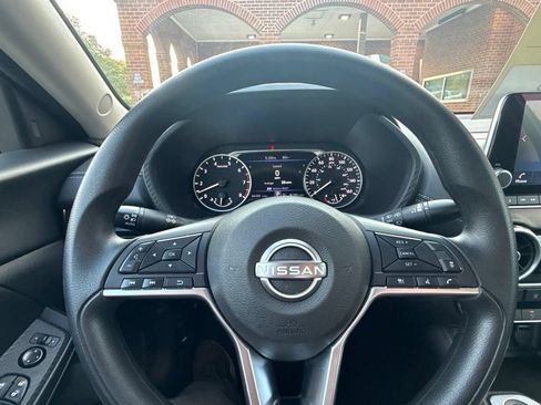 Used 2025 Nissan Sentra SV FWD image 19