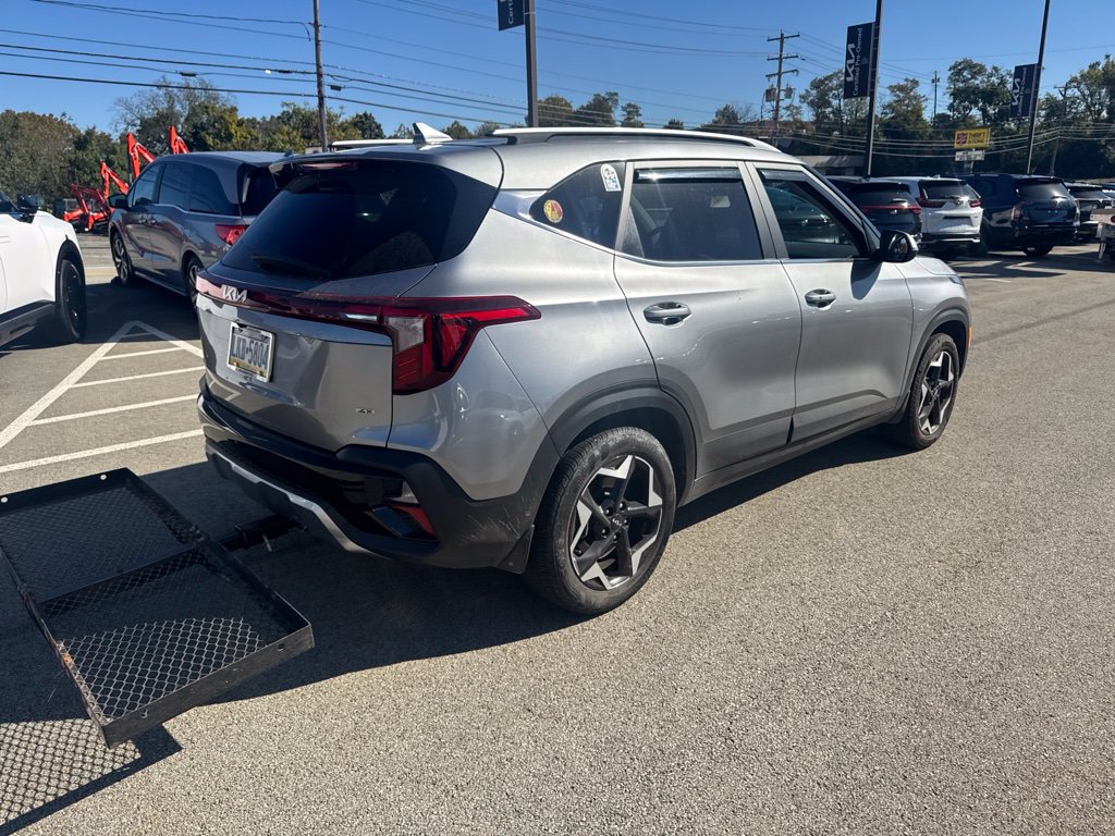 Certified 2024 Kia Seltos EX AWD/4WD image 7