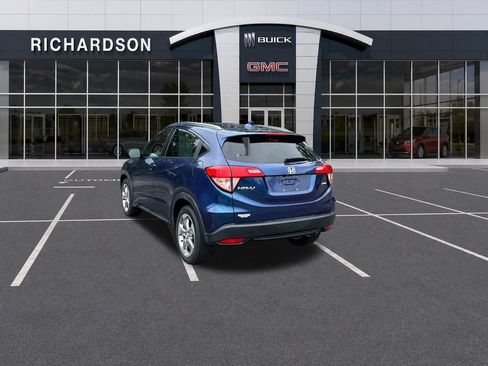 Used 2017 Honda HR-V EX-L image 3
