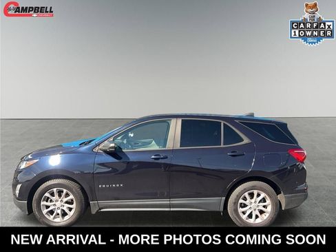 Used 2020 Chevrolet Equinox LS w/ LS Convenience Package image 2