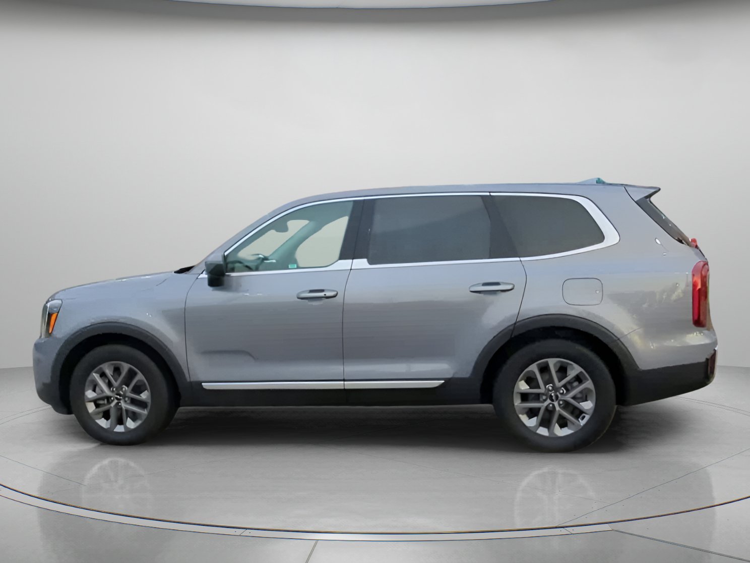 Used 2024 Kia Telluride LX AWD/4WD image 17