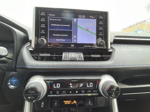Used 2019 Toyota RAV4 XSE AWD/4WD image 17