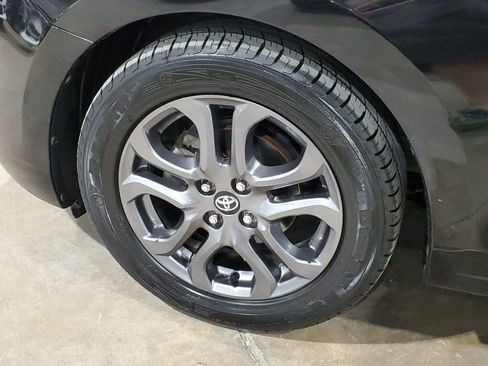 Used 2019 Toyota Yaris LE FWD image 37
