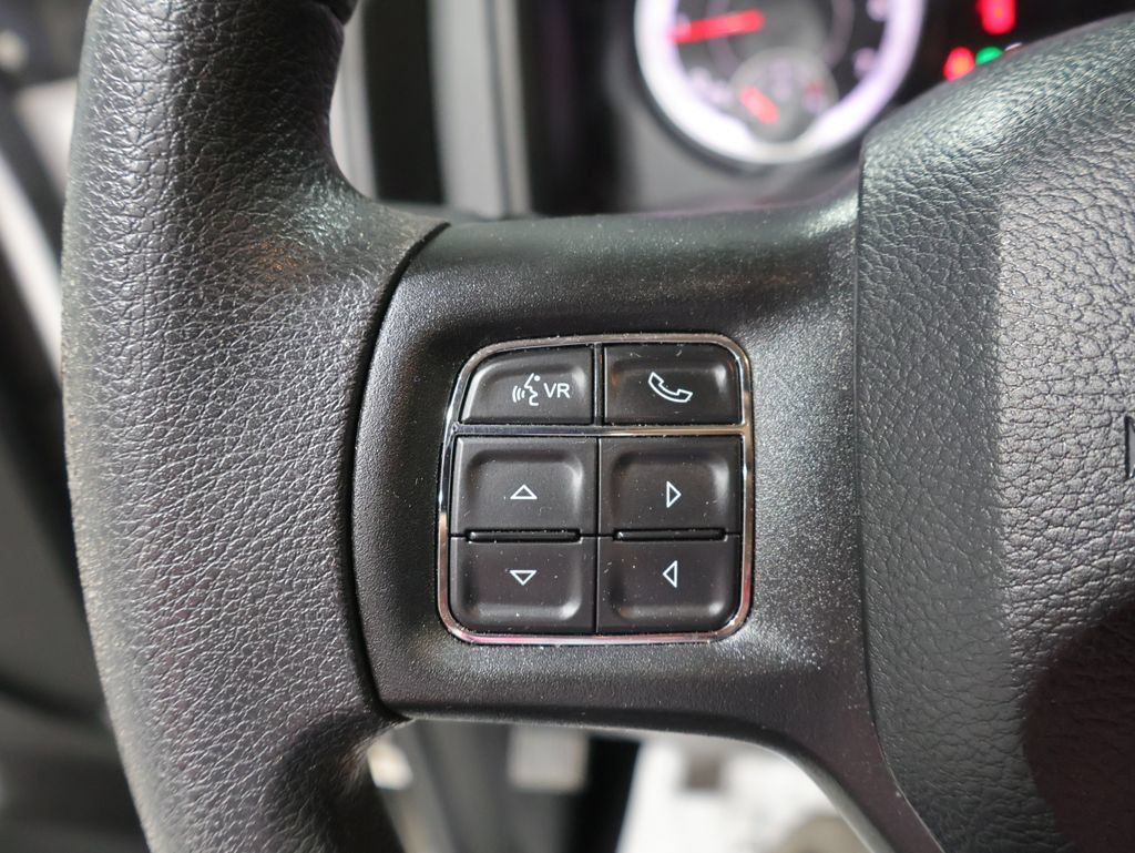 Used 2019 RAM 1500 Express AWD/4WD image 32