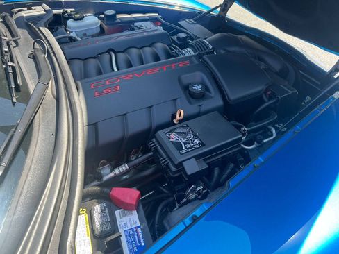 Used 2010 Chevrolet Corvette Coupe w/ 1LT RWD image 44