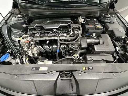 Used 2023 Hyundai Elantra SEL w/ Winter Weather Package image 25