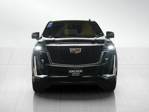 Used 2024 Cadillac Escalade Premium Luxury w/ Performance Package image 8