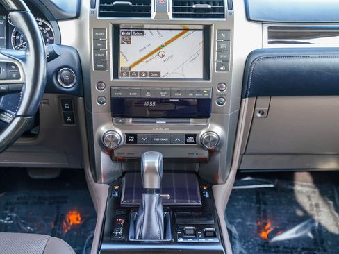 Used 2021 Lexus GX 460 Premium image 13