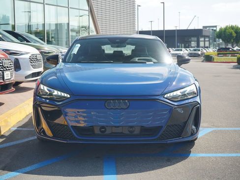 New 2026 Audi S e-tron GT Prestige image 5