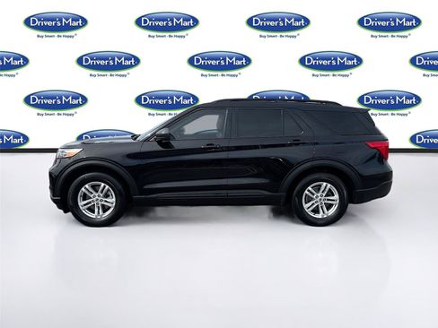 Used 2024 Ford Explorer XLT w/ Equipment Group 202A RWD image 4