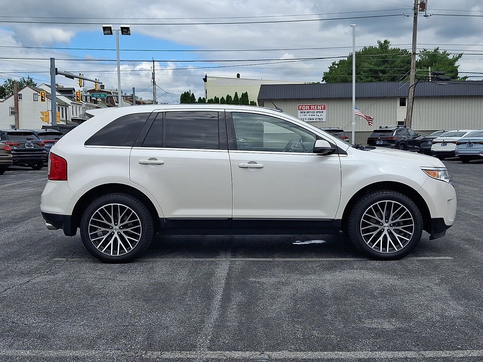 Used 2013 Ford Edge Limited AWD/4WD image 7