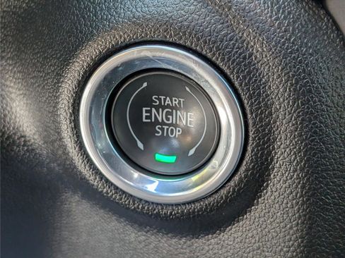 Certified 2020 Chevrolet Silverado 1500 RST w/ Rally Edition image 26