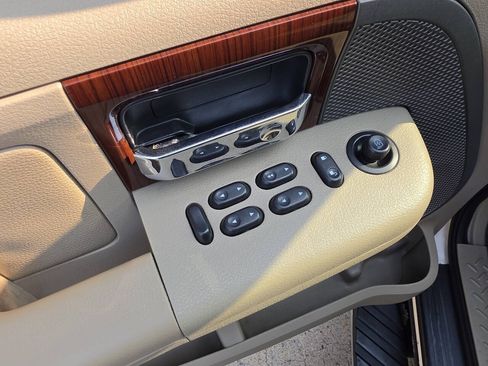Used 2008 Ford F150 Lariat AWD/4WD image 8