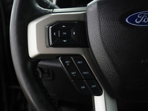 Used 2017 Ford F150 Lariat w/ Equipment Group 502A Luxury AWD/4WD image 29