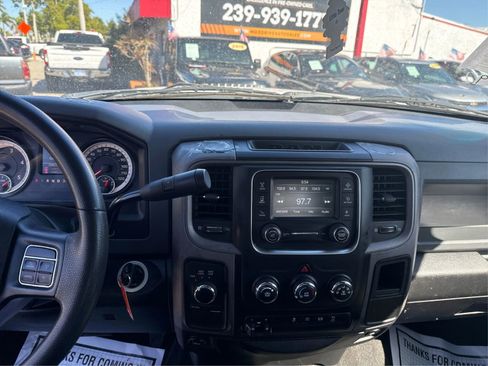 Used 2018 RAM 3500 Tradesman w/ Chrome Appearance Group AWD/4WD image 16