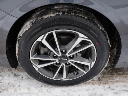 Used 2022 Kia Forte LXS image 30