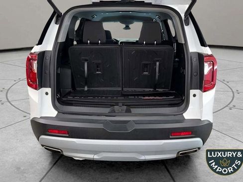 Used 2023 GMC Acadia SLE w/ Driver Convenience Package image 30