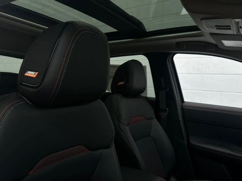 New 2026 Nissan Kicks SR AWD/4WD image 19