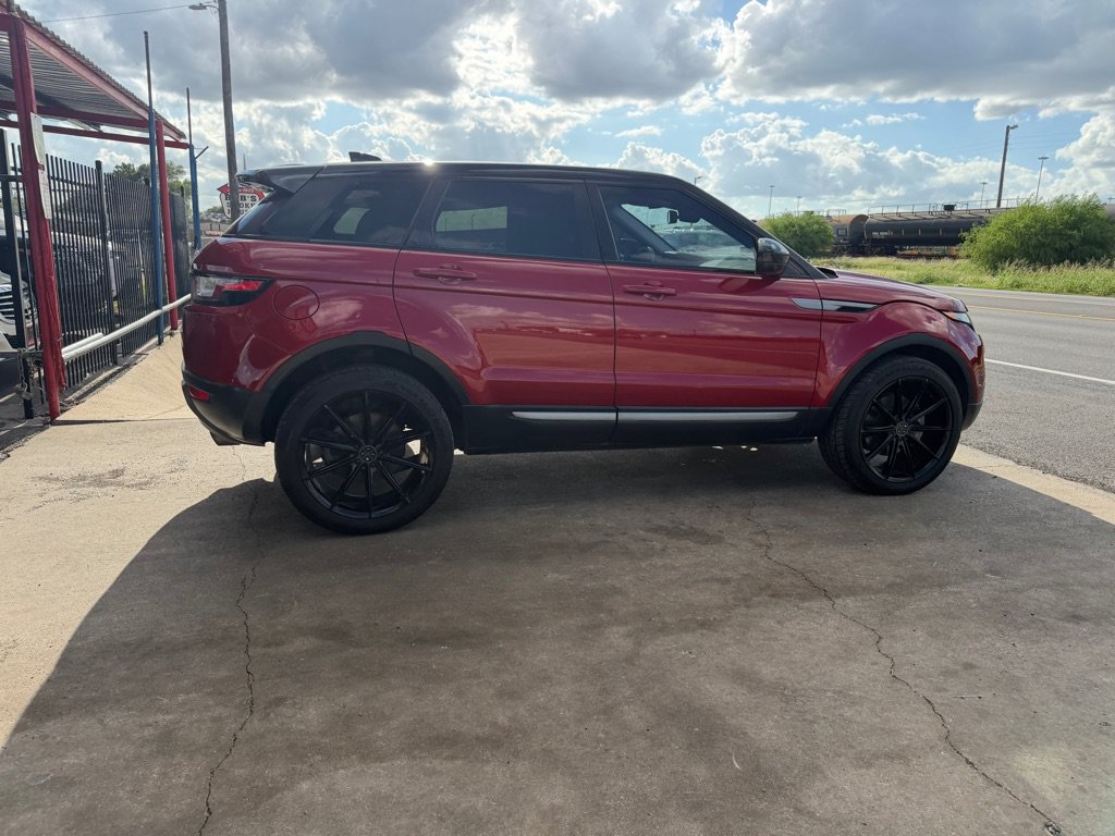 Used 2018 Land Rover Range Rover Evoque SE AWD/4WD image 20