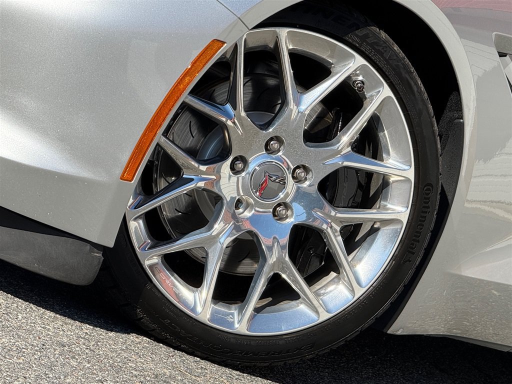 Used 2017 Chevrolet Corvette Stingray Coupe RWD image 9