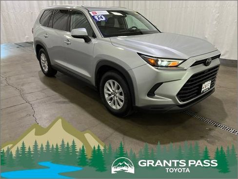 Certified 2024 Toyota Grand Highlander AWD image 1