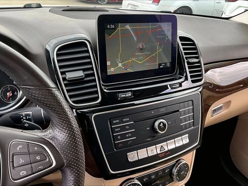 Used 2017 Mercedes-Benz GLE 350 image 7