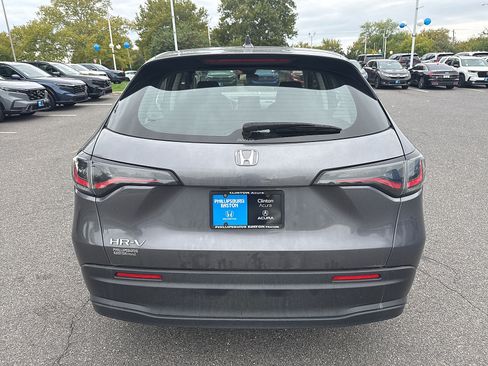 Used 2024 Honda HR-V LX image 3