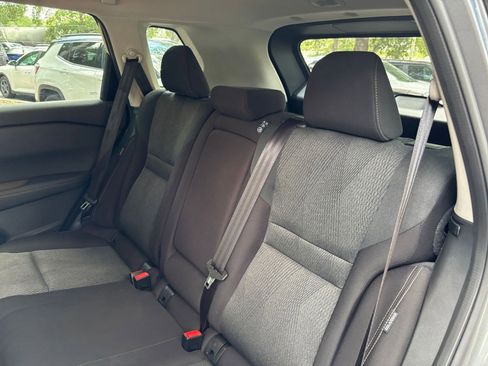 Used 2025 Nissan Rogue SV FWD image 38