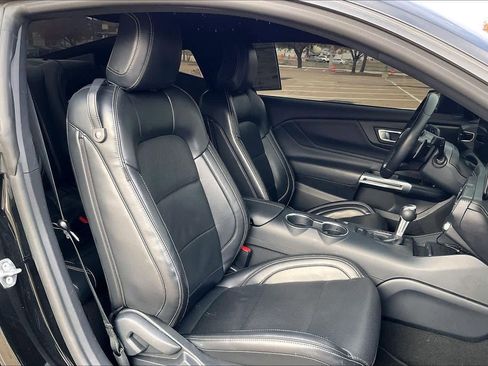 Used 2024 Ford Mustang GT Premium image 12