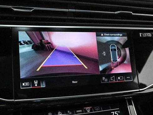 Certified 2025 Audi Q8 Prestige image 14