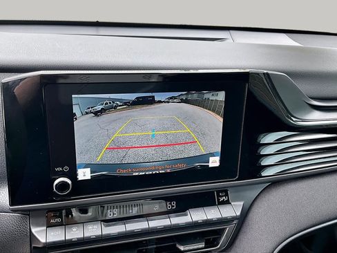 Used 2025 Toyota Camry LE w/ Convenience Package FWD image 26