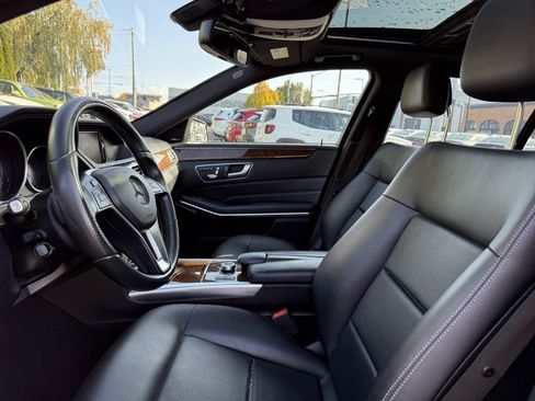 Used 2016 Mercedes-Benz E 350 Sedan image 19