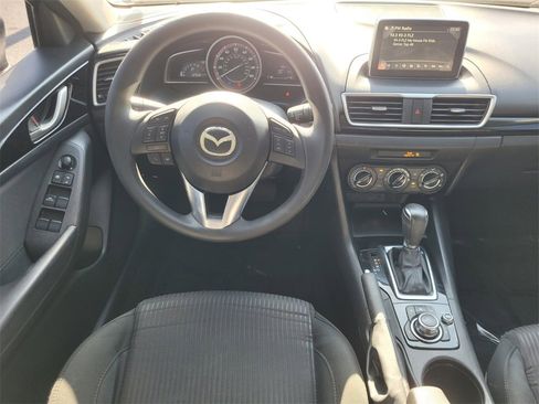 Used 2016 MAZDA MAZDA3 i Sport w/ Preferred Equipment Package image 7