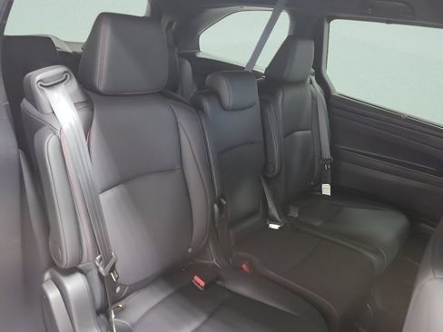 Used 2025 Honda Odyssey Sport-L image 16