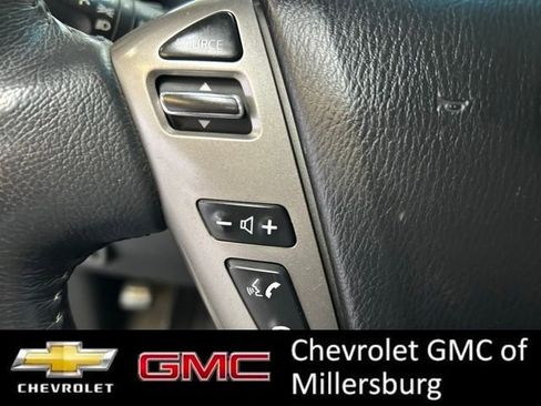 Used 2015 Nissan Titan SV w/ SV Value Truck Package image 22