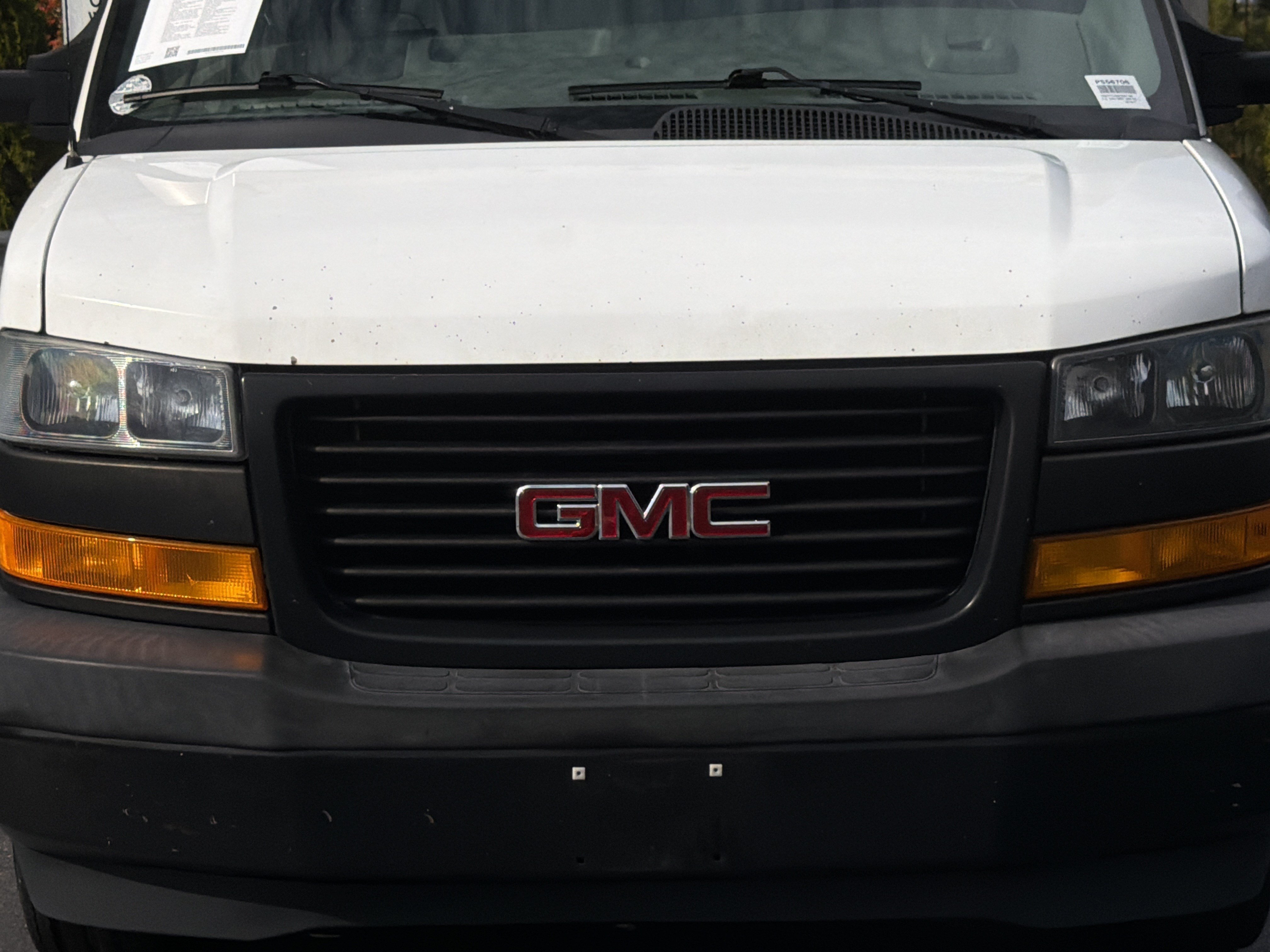 Used 2019 GMC Savana 3500 Extended w/ Driver Convenience Package RWD image 17