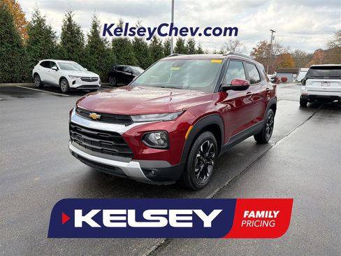 Used 2022 Chevrolet TrailBlazer LT w/ Convenience Package image 1