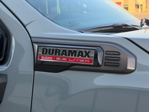 Used 2025 GMC Sierra 2500 AT4X AWD/4WD image 21