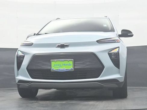 Used 2022 Chevrolet Bolt EUV LT w/ Convenience Package FWD image 28