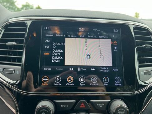 Used 2019 Jeep Grand Cherokee Limited X AWD/4WD image 18