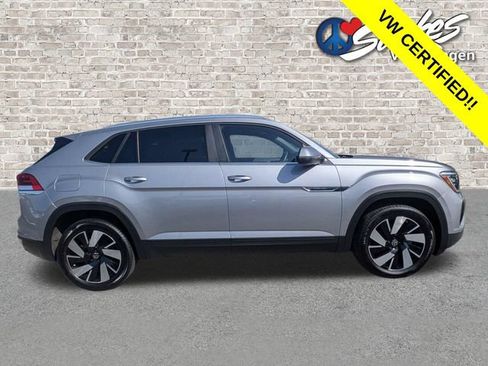 Certified 2025 Volkswagen Atlas Cross Sport SE AWD/4WD image 3