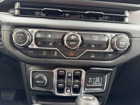 New 2026 Jeep Wrangler Sahara image 20