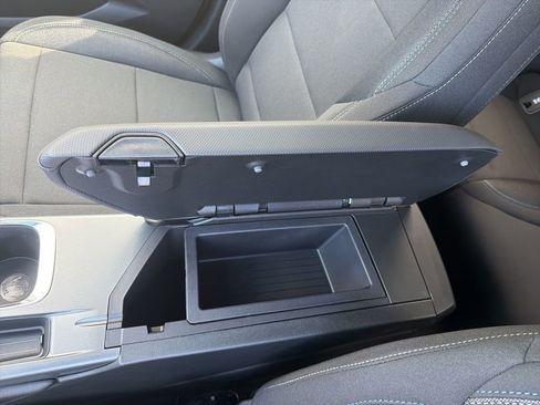 New 2026 Chevrolet Equinox EV LT image 15