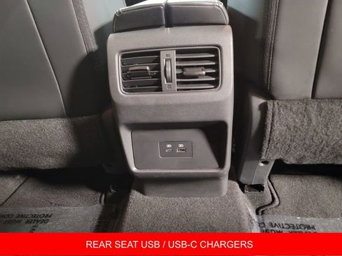 Used 2023 Nissan Rogue SV w/ SV Premium B Package image 9