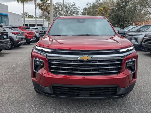 New 2026 Chevrolet Suburban Premier RWD image 18