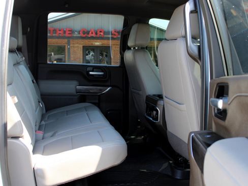 Used 2022 Chevrolet Silverado 3500 LTZ w/ LTZ Plus Package image 9