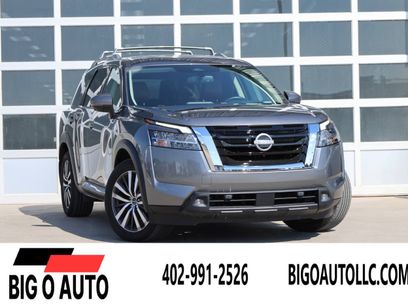 Used 2022 Nissan Pathfinder Platinum w/ Cargo Package