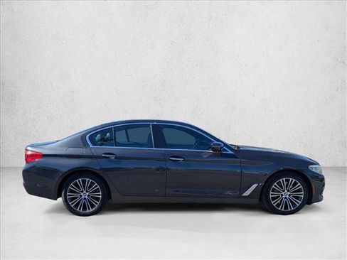 Used 2018 BMW 530i image 4